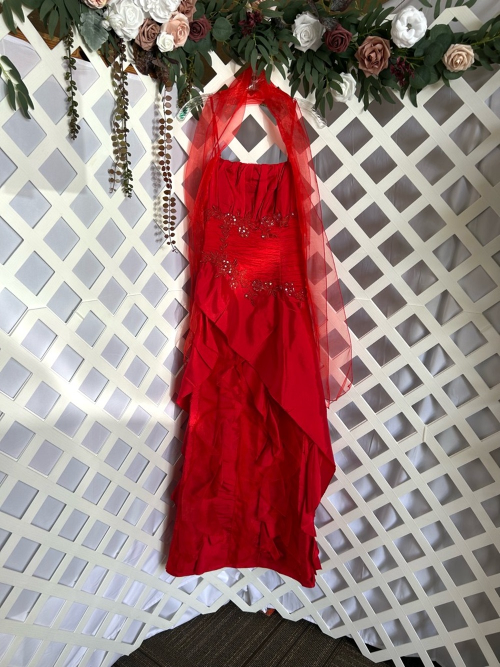 Cherlone Red Formal Dress Size 14/16 Beaded Prom Pageant Evening Gown Scarf